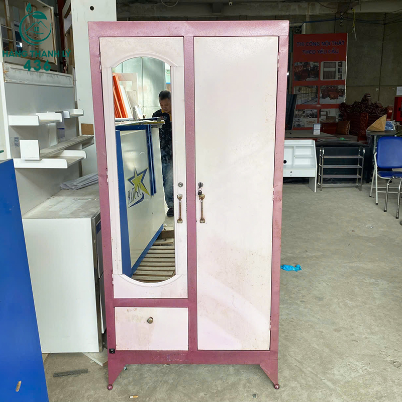 tu-quan-ao-cu-mau-hong-2-canh-kem-guong-soi-tien-loi-2 Tủ Quần Áo Cũ Màu Tím Nhạt 2 Cánh Kèm Gương Soi Tiện Lợi