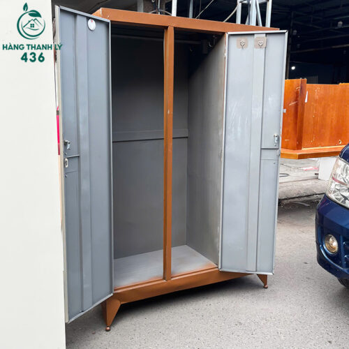 tu quan ao cu phoi hai mau co guong soi toan than 3