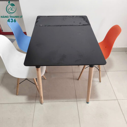 ban an cu 1m2x70cmx75cm mat den chan go 1