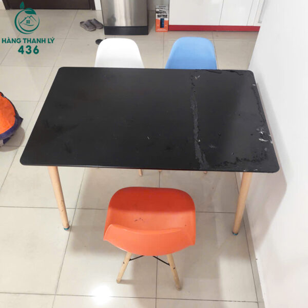 ban an cu 1m2x70cmx75cm mat den chan go 3