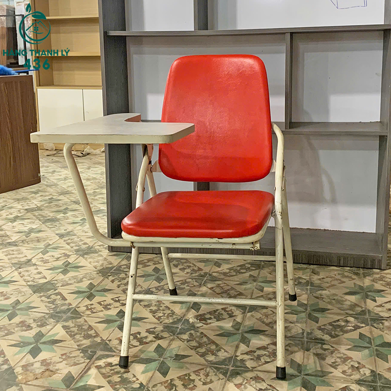 ban-ghe-hoc-sinh-cu-dem-ngoi-boc-da-mau-do-5 Bàn Ghế Học Sinh Cũ Đệm Ngồi Bọc Da Màu Đỏ