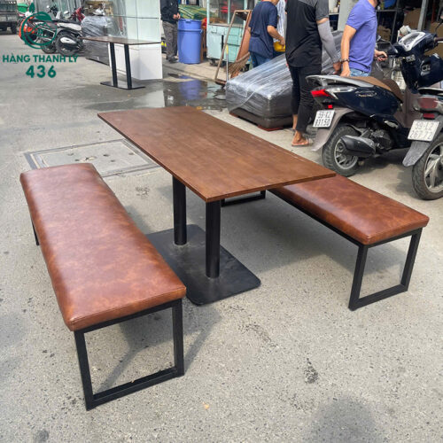 ban ghe quan an cu boc da ngoi em 2