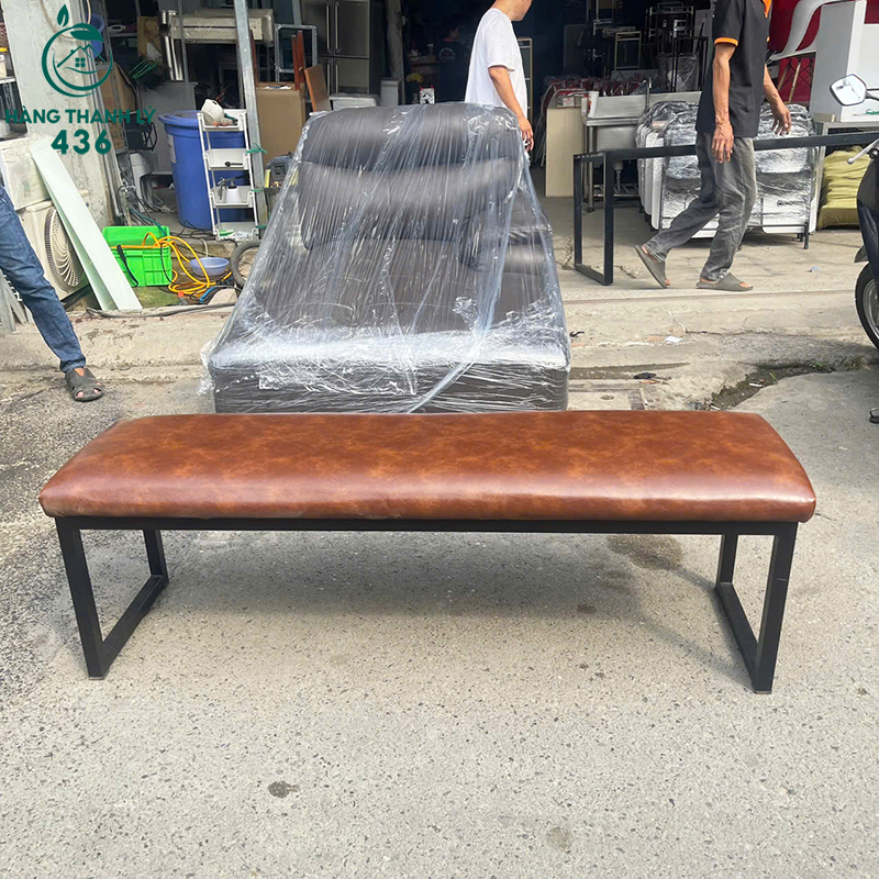 ban-ghe-quan-an-cu-boc-da-ngoi-em-5 Bàn Ghế Quán Ăn Cũ 1M4X70CMX73CM Bọc Da Ngồi Êm