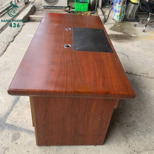 ban giam doc cu 1m6x80cmx76cm mau nau do 2