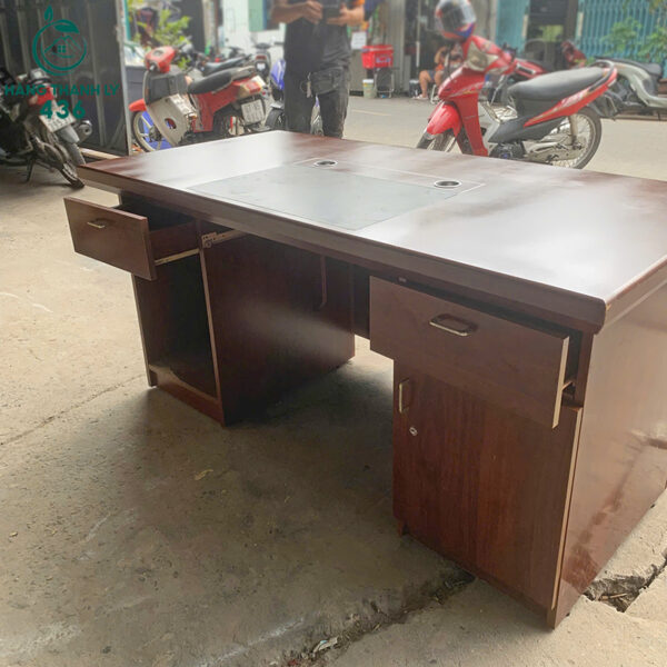 ban giam doc cu 1m6x80cmx76cm mau nau do 3