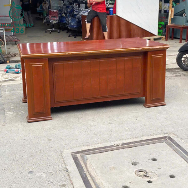 ban giam doc cu 1m77x89cmx80cm go mau nau dep 5