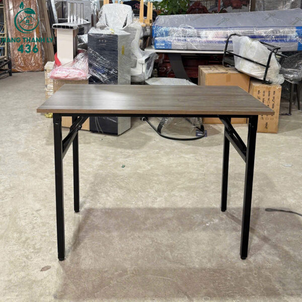 ban lam viec cu 1m2x60cm mau nau van go dep 1