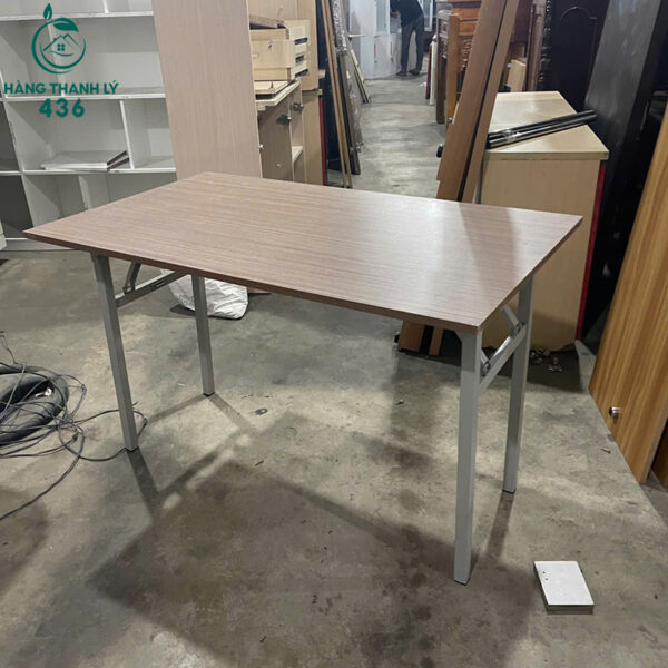 ban lam viec cu 1m2x75cm mat go chan sat gap gon 1 1