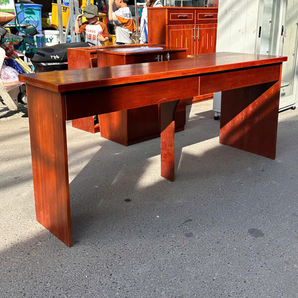 ban lam viec cu 1m85x80cm mau nau co 2 hoc 1