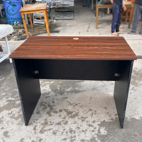 Bàn Làm Việc Cũ 1MX75CM Màu Nâu Đen Đơn Giản