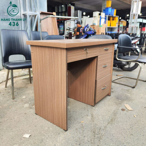 ban lam viec cu 1mx78cmx50cm van go nau 1