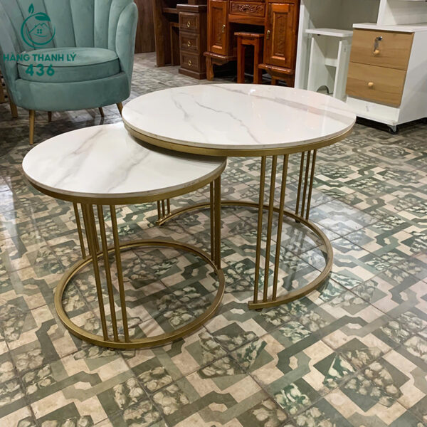 ban sofa cu doi mat da van may trang chan ma vang 2