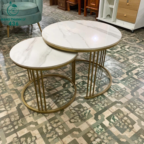 ban sofa cu doi mat da van may trang chan ma vang 4