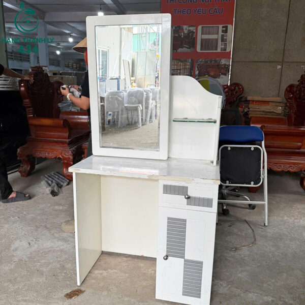 ban trang diem cu mau trang kem guong soi 5