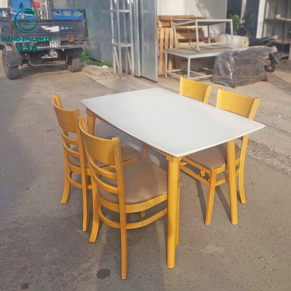 Bộ Bàn Ăn Cũ 1M2X80CMX75CM 4 Ghế Mặt Đá Màu Trắng