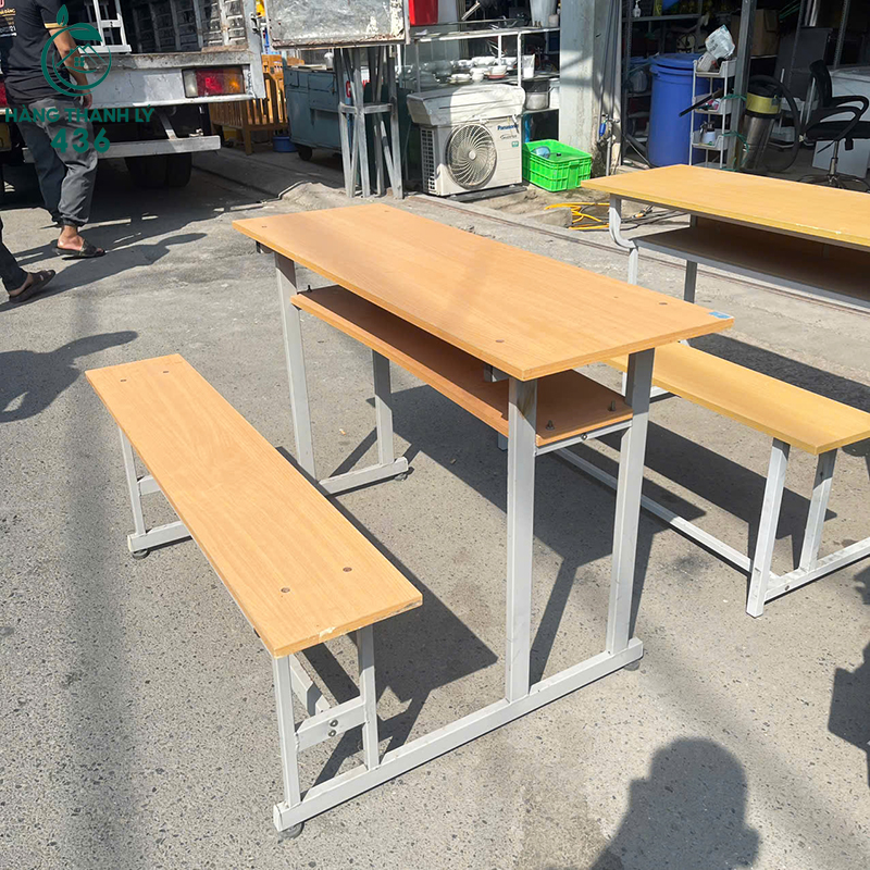 Bộ Bàn Ghế Học Sinh Cũ 1M2X80CMX75CM Khung Sắt Liền Ghế bo-ban-ghe-hoc-sinh-cu-1m2x80cmx75cm-khung-sat-lien-ghe-2 Bộ Bàn Ghế Học Sinh Cũ 1M2X80CMX75CM Khung Sắt Liền Ghế