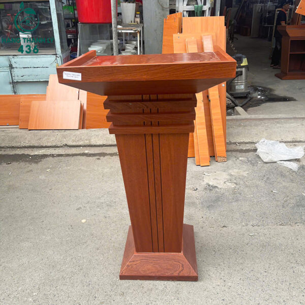 buc dung phat bieu go cu 60cmx50cmx1m1 phu hop hoi truong 2