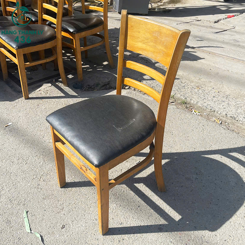 Ghế Ăn Cũ Bọc Nệm Da Màu Đen Giá Rẻ ghe-an-cu-boc-nem-da-mau-den-gia-re-2 Ghế Ăn Cũ Bọc Nệm Da Màu Đen Giá Rẻ