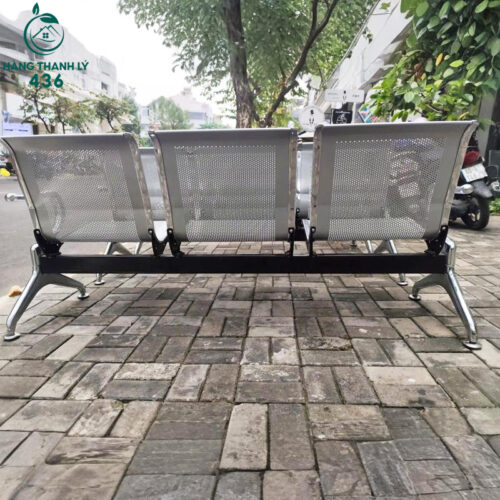 Ghế Băng Chờ Cũ Inox 3 Chỗ Ngồi Thiết Kế Đục Lỗ Thoáng Khí 3 Ghế Băng Chờ Cũ Inox 3 Chỗ Ngồi Thiết Kế Đục Lỗ Thoáng Khí