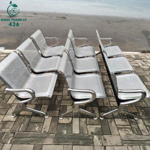 Ghế Băng Chờ Cũ Inox 3 Chỗ Ngồi Thiết Kế Đục Lỗ Thoáng Khí 2 Ghế Băng Chờ Cũ Inox 3 Chỗ Ngồi Thiết Kế Đục Lỗ Thoáng Khí