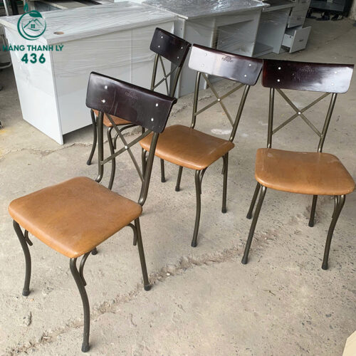 ghe cafe cu lung go mau nau dam 2