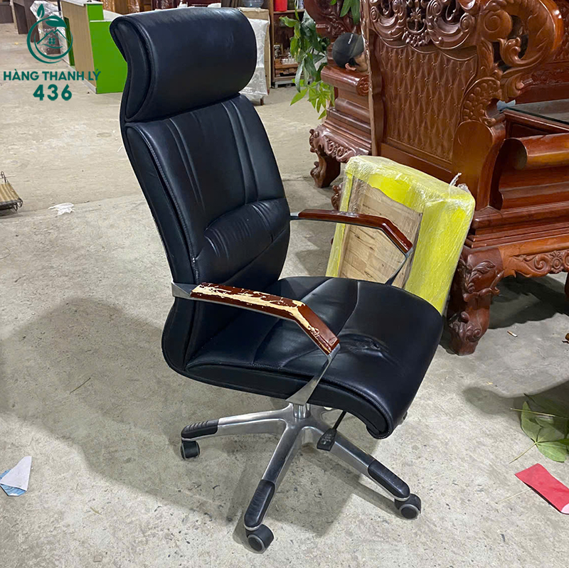 Ghế Văn Phòng Cũ Lưng Cao Bọc Da Màu Đen Có Tay Vịn Gỗ ghe-van-phong-cu-lung-cao-boc-da-mau-den-co-tay-vin-go-2 Ghế Văn Phòng Cũ Lưng Cao Bọc Da Màu Đen Có Tay Vịn Gỗ
