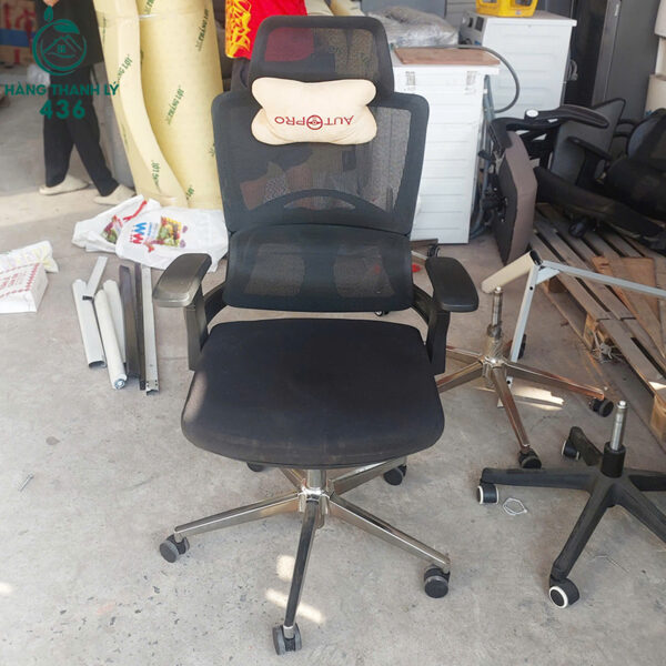 ghe-van-phong-cu-lung-cao-co-tua-dau-thoang-khi (3) ghe van phong cu lung cao co tua dau thoang khi 3