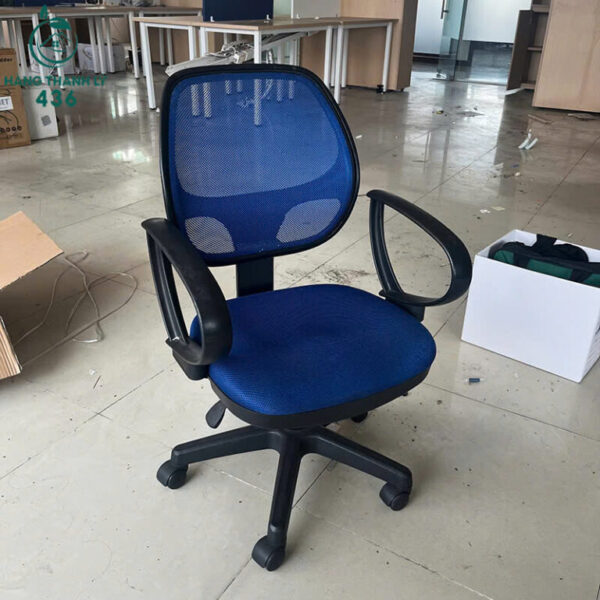 ghe van phong cu xoay luoi mau xanh duong 2