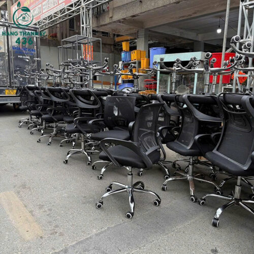 ghe xoay cu lung luoi thap thiet ke khong gu 2