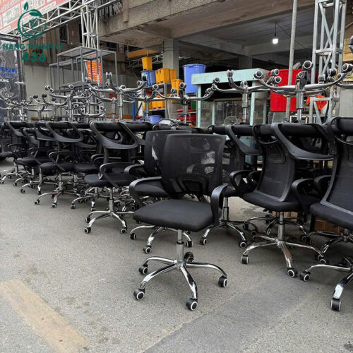 ghe xoay cu lung luoi thap thiet ke khong gu 3