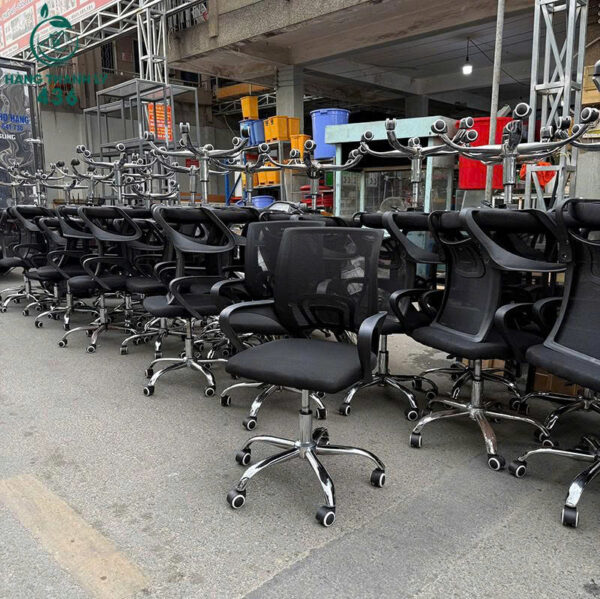 ghe xoay cu lung luoi thap thiet ke khong gu 3