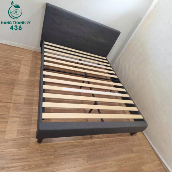 giuong ngu cu 1m6x2m boc dem mau xam 2