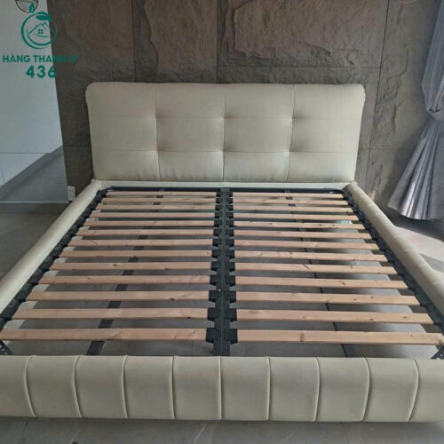 giuong-ngu-cu-1m8x2m-boc-nem-da-mau-kem-500x500 +15 Mẫu Giường Ngủ Giá Rẻ Dưới 1 Triệu Cho Sinh Viên