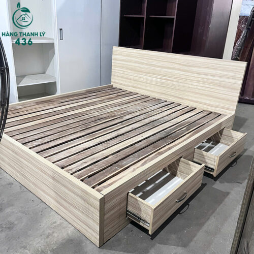 giuong ngu cu 1m8x2m co hoc keo chua do tien loi 2