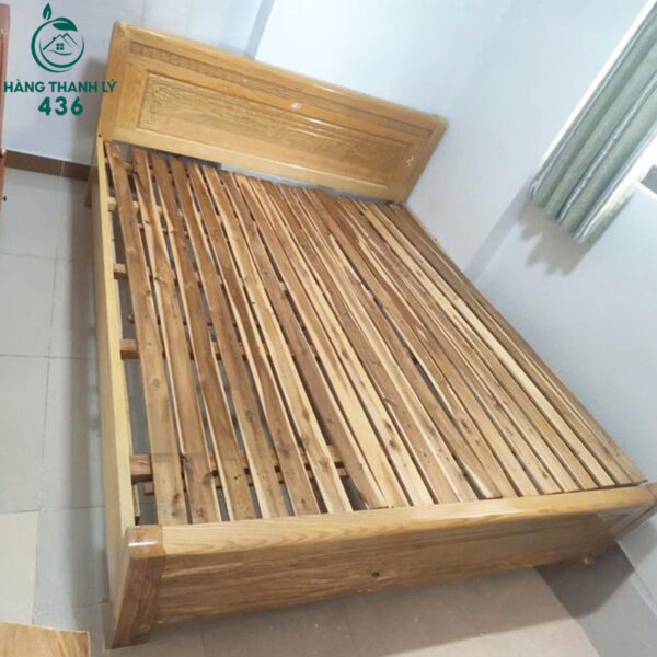 giuong-ngu-go-cu-1m8x2m-mau-vang-sang (2) Giường Ngủ Gỗ Cũ 1M8X2M Màu Vàng Sáng