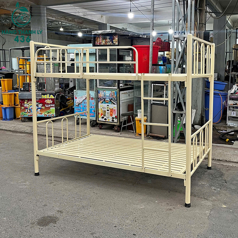 Giường Sắt Cũ 1M2X2M Hai Tầng Màu Kem Nhỏ Gọn giuong-sat-cu-1m2x2m-hai-tang-mau-kem-nho-gon-4 Giường Sắt Cũ 1M2X2M Hai Tầng Màu Kem Nhỏ Gọn