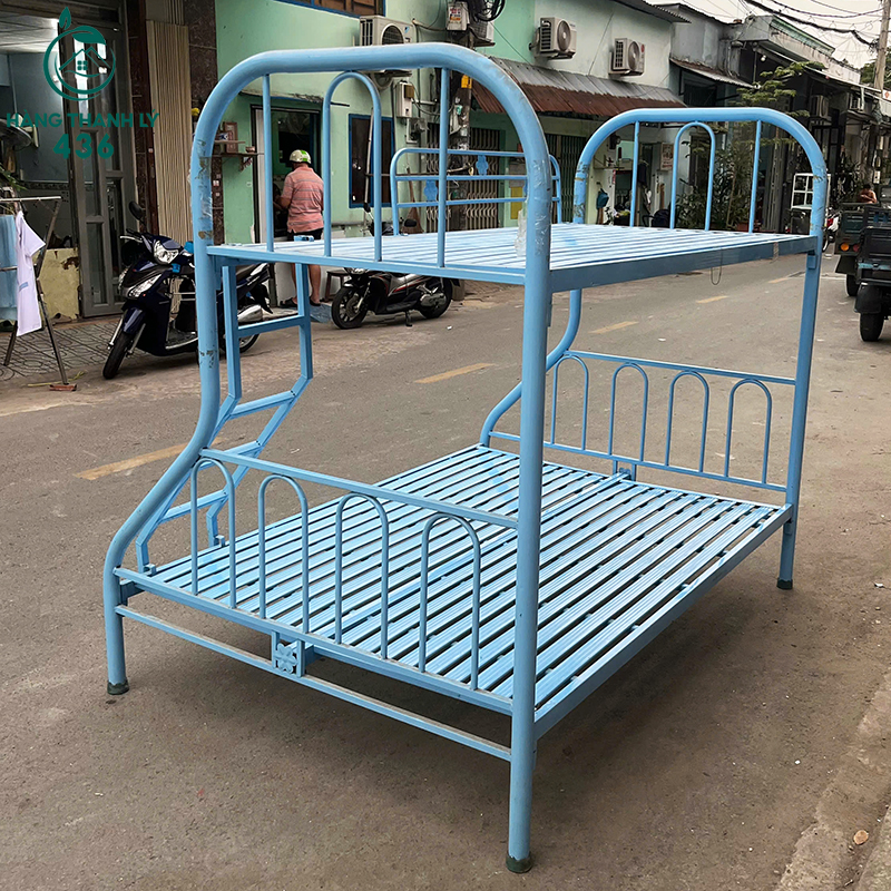 Giường Tầng Sắt Cũ Màu Xanh 1M4X2M Tiết Kiệm Diện Tích giuong-tang-sat-cu-mau-xanh-1m4x2m-tiet-kiem-dien-tich-4 Giường Tầng Sắt Cũ Màu Xanh 1M4X2M Tiết Kiệm Diện Tích