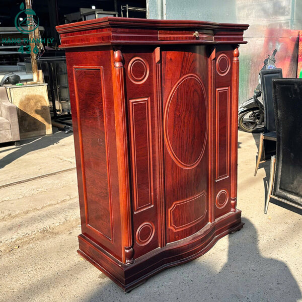 ke trung bay cu 1mx1m35 go cham khac hoa van dep mat 2