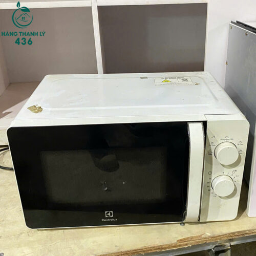 Lò Vi Sóng Cũ Electrolux Màu Trắng Hoạt Động Tốt