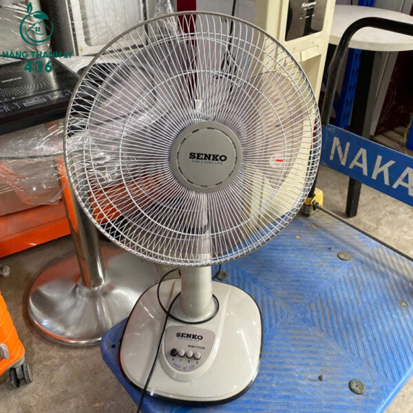 quat ban senko cu thiet ke gon gang de dung