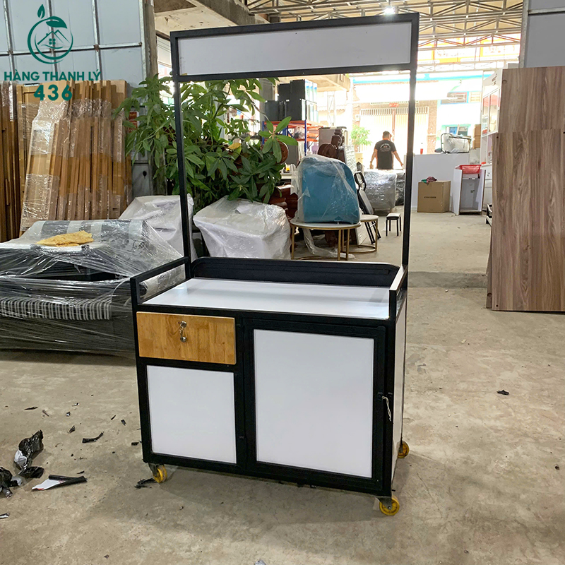 Quầy Bán Hàng Cũ 1MX55CMX1M8 Phối Màu Trắng Đen quay-ban-hang-cu-1mx55cmx1m8-phoi-mau-trang-den-4 Quầy Bán Hàng Cũ 1MX55CMX1M8 Phối Màu Trắng Đen