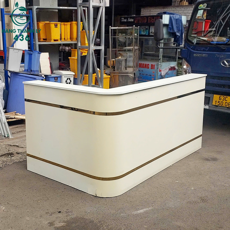 Quầy Lễ Tân Cũ 2MX1M2X1M Góc L Màu Trắng quay-le-tan-cu-2mx1m2x1m-goc-l-mau-trang-3 Quầy Lễ Tân Cũ 2MX1M2X1M Góc L Màu Trắng