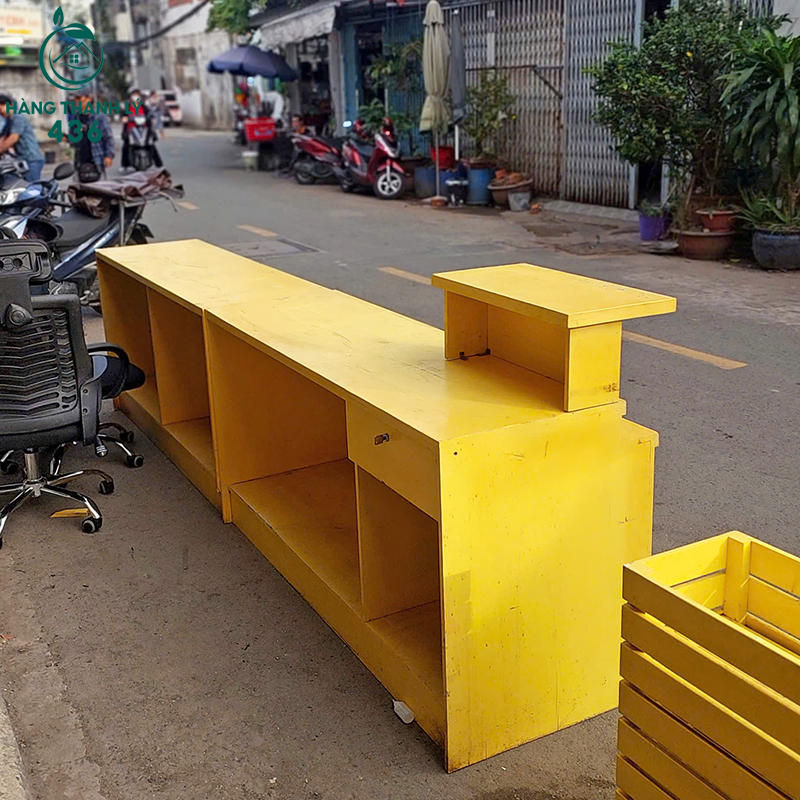 Quầy Thu Ngân Cũ 1M6X60CMX1M05 Màu Vàng Kèm Hộc Tủ quay-thu-ngan-cu-mau-vang-kem-hoc-tu-5 Quầy Thu Ngân Cũ 1M6X60CMX1M05 Màu Vàng Kèm Hộc Tủ