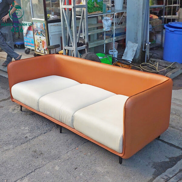 Sofa Cũ 1M9X70CM Tựa Lưng Màu Cam Và Đệm Trắng