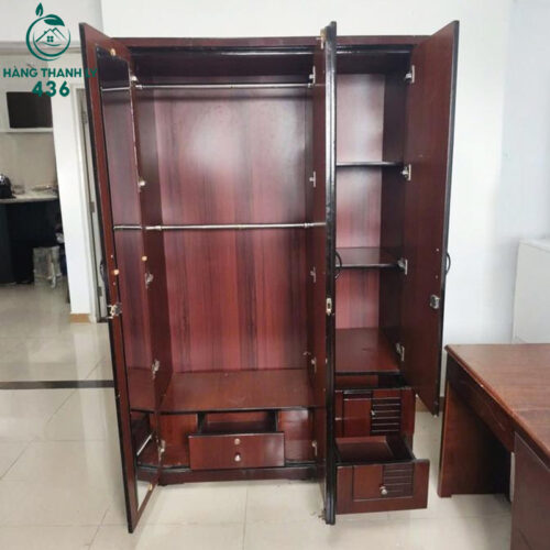 Tủ Quần Áo Cũ 1M2X2M Gỗ Màu Nâu Đỏ Sang Trọng 2 Tủ Quần Áo Cũ 1M2X2M Gỗ Màu Nâu Đỏ Sang Trọng