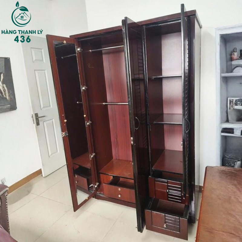 Tủ Quần Áo Cũ 1M2X2M Gỗ Màu Nâu Đỏ Sang Trọng tu-quan-ao-cu-1m2x2m-go-mau-nau-do-sang-trong-2 Tủ Quần Áo Cũ 1M2X2M Gỗ Màu Nâu Đỏ Sang Trọng