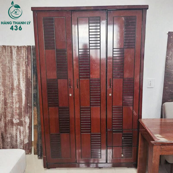 tu-quan-ao-cu-1m2x2m-go-mau-nau-do-sang-trong (3) Tủ Quần Áo Cũ 1M2X2M Gỗ Màu Nâu Đỏ Sang Trọng