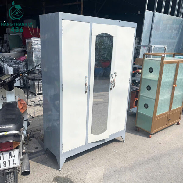 tu sat quan ao cu 1m15x1m8x45cm co canh guong soi tien dung 3