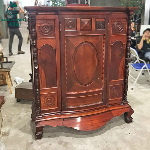 Tủ Thờ Cũ 1M3X1M5 Gỗ Nâu Đỏ Phong Cách Cổ Điển