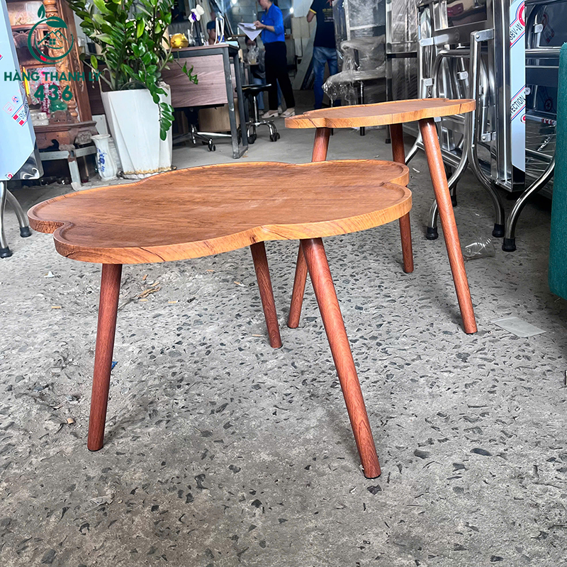 ban-cafe-cu-go-chan-go-tron-chac-chan-2 Bàn Cafe Cũ Gỗ Chân Gỗ Tròn Chắc Chắn